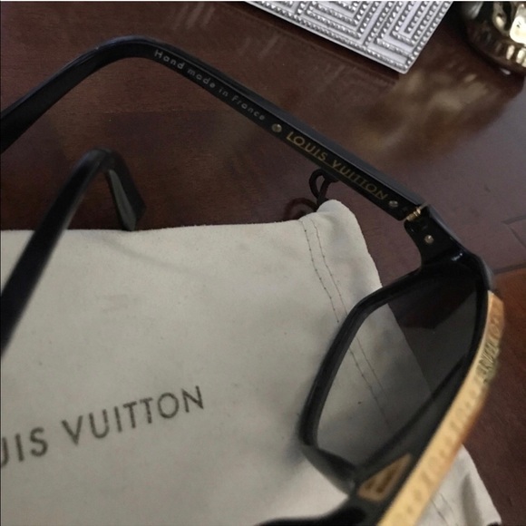 FINAL REDUCTION 💥AUTHENTIC Louis Vuitton - Picture 3 of 6